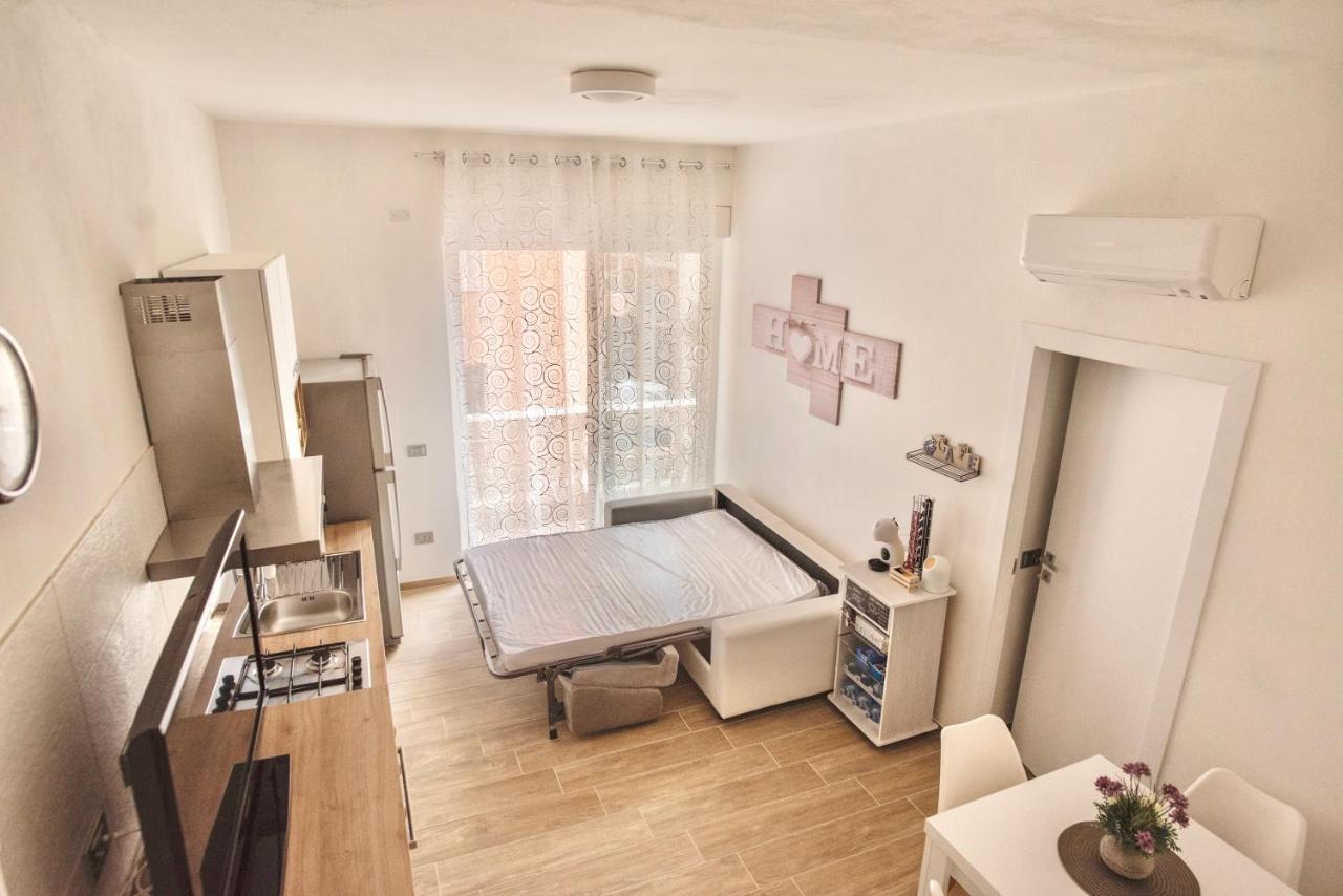 Bellini Lorenz Apartment Cagliari Exteriör bild