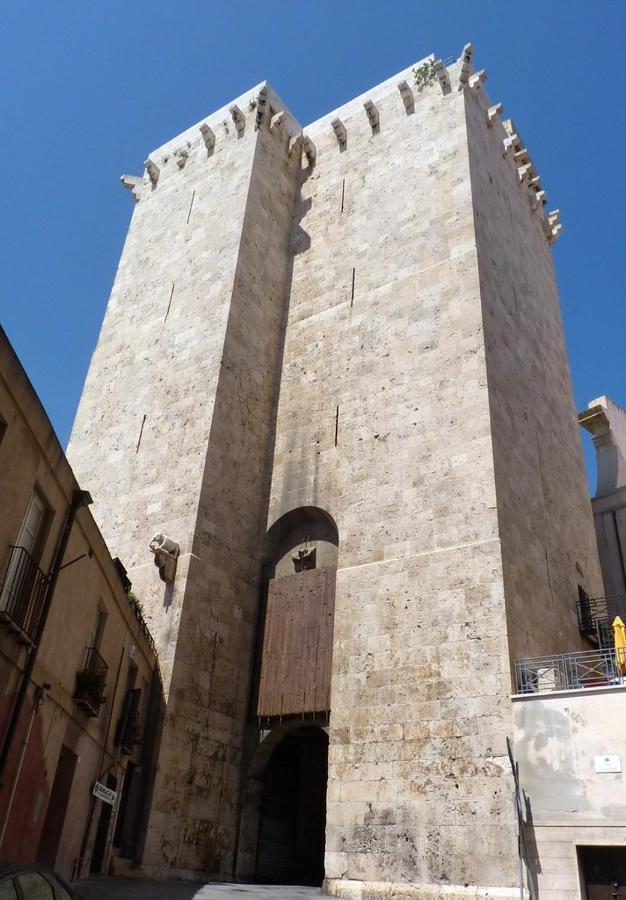 Bellini Lorenz Apartment Cagliari Exteriör bild